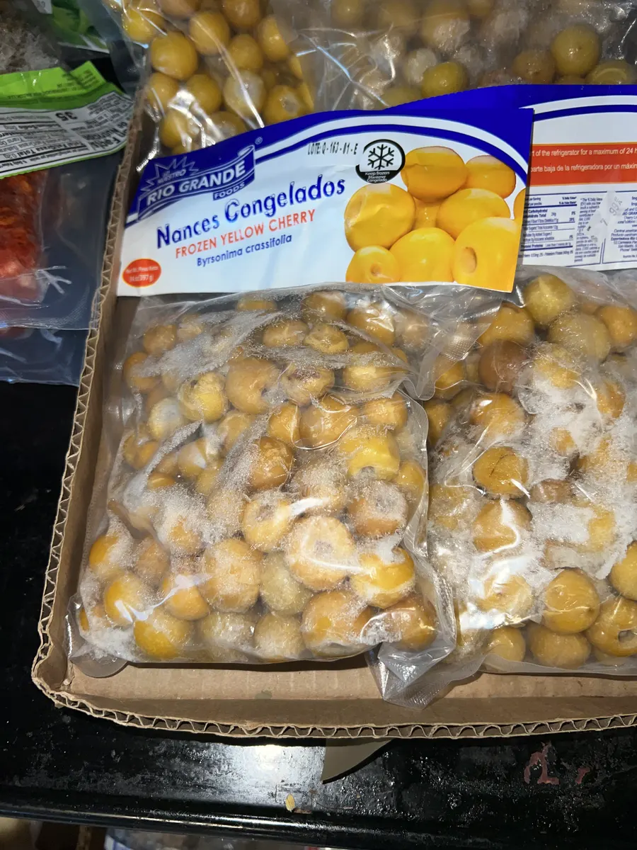 Nances congelados